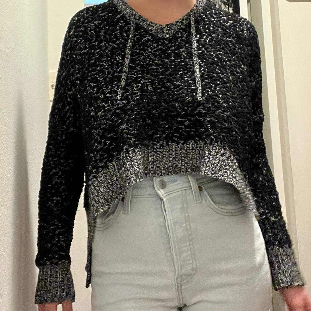 Woven Heart Cropped Sweater Hoody